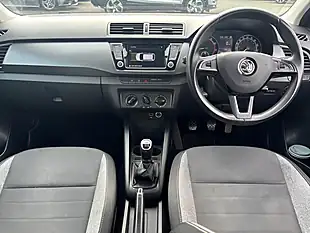 Used 2020 Skoda Fabia Se Drive Brilliant Silver - Interior and Exterior details 14