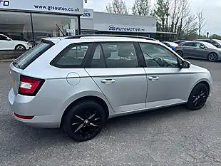 Used 2020 Skoda Fabia Se Drive Brilliant Silver - Interior and Exterior details 16