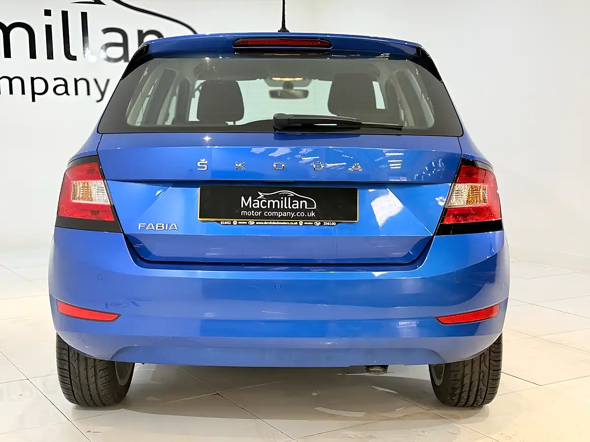 Used 2020 Skoda Fabia Se L Blue - Interior and Exterior details 13