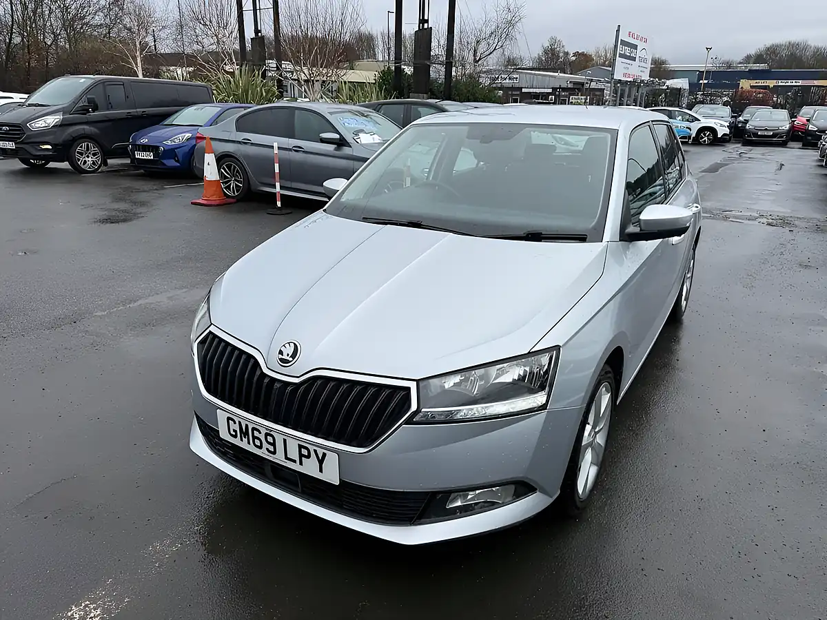 Used 2020 Skoda Fabia Se L Silver - Interior and Exterior details 16