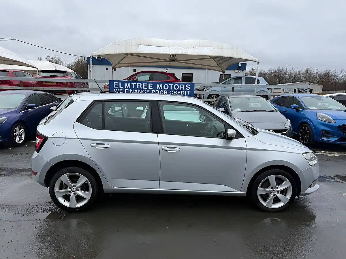 Used 2020 Skoda Fabia Se L Silver - Interior and Exterior details 3