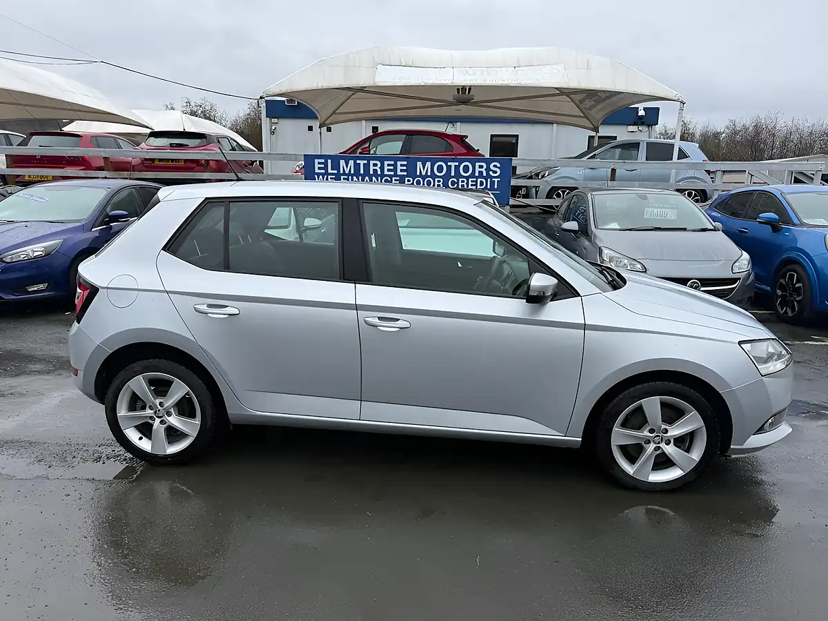 Used 2020 Skoda Fabia Se L Silver - Interior and Exterior details 4