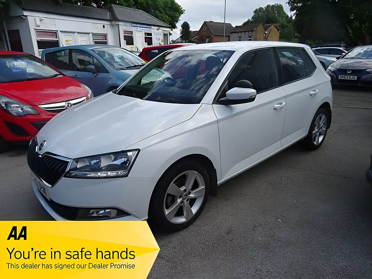Used 2020 Skoda Fabia Se L White - Front View