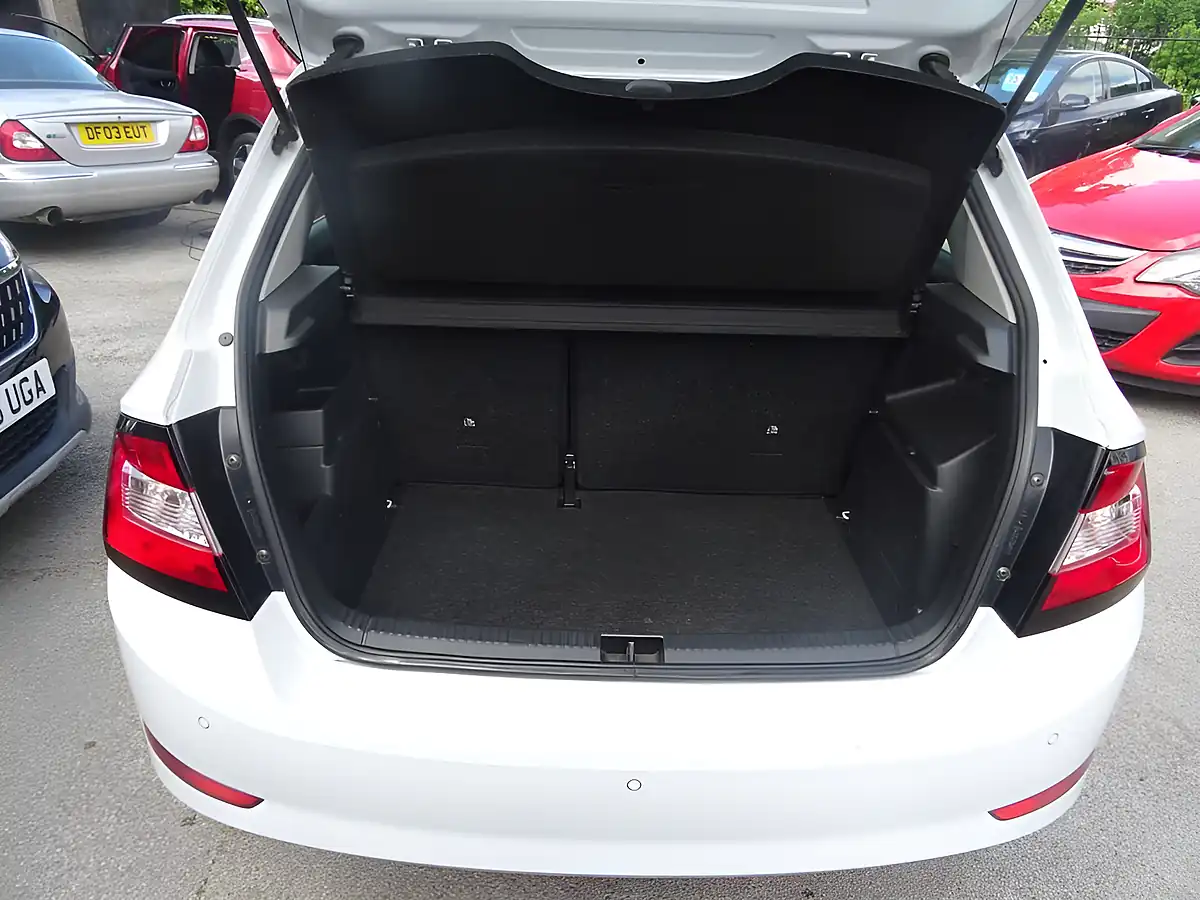 Used 2020 Skoda Fabia Se L White - Interior and Exterior details 13