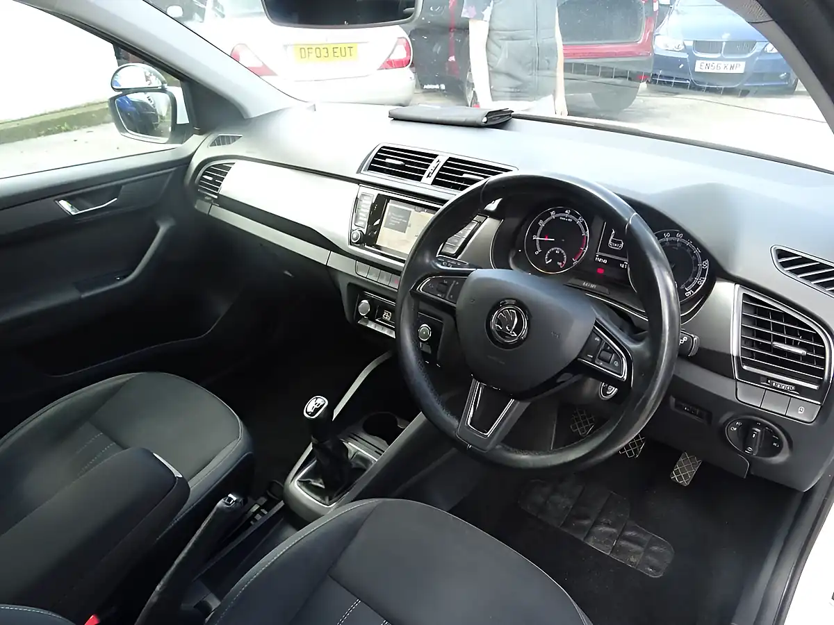 Used 2020 Skoda Fabia Se L White - Interior and Exterior details 17