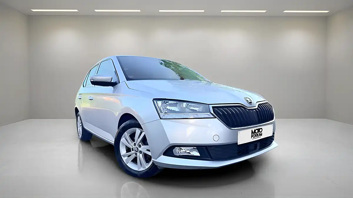 Used 2020 Skoda Fabia Se Silver - Front View