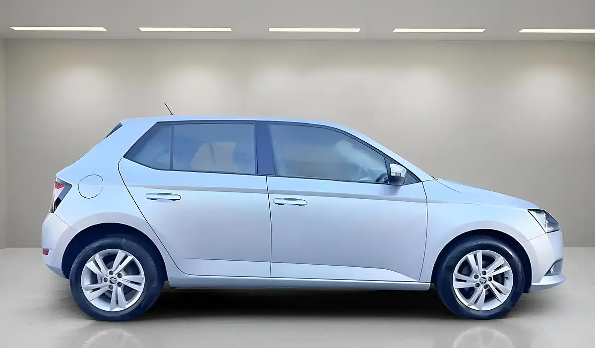 Used 2020 Skoda Fabia Se Silver - Interior and Exterior details 4