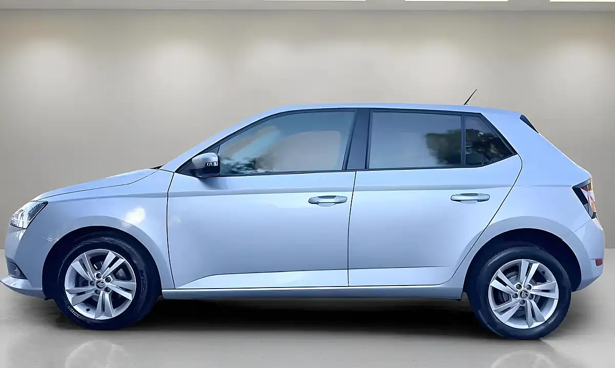 Used 2020 Skoda Fabia Se Silver - Interior and Exterior details 5