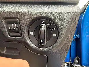 Used 2020 Skoda Kamiq Se Blue - Interior and Exterior details 14