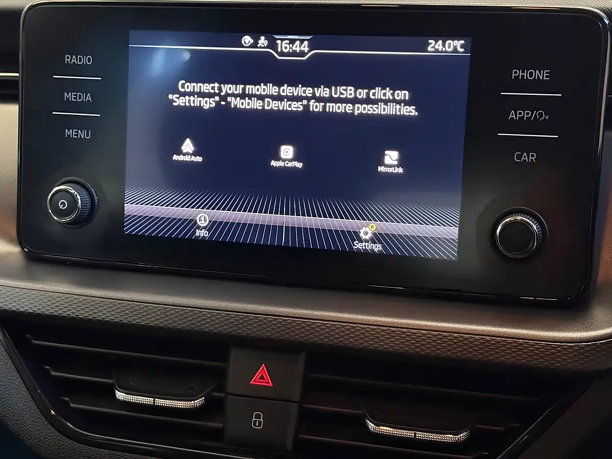 Used 2020 Skoda Kamiq Se Blue - Interior and Exterior details 16