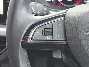 Used 2020 Skoda Kamiq Se L Blue - Interior and Exterior details 16