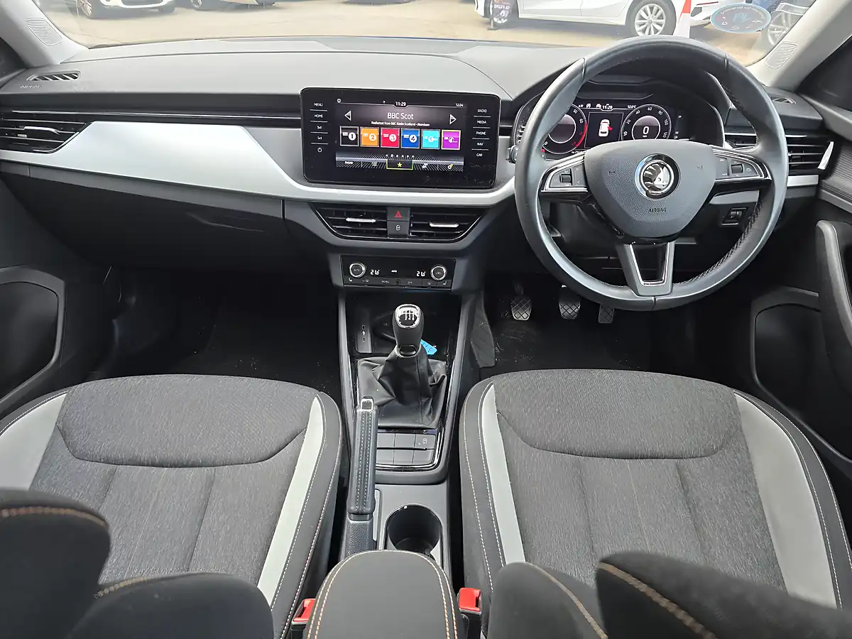 Used 2020 Skoda Kamiq Se L Blue - Interior and Exterior details 8