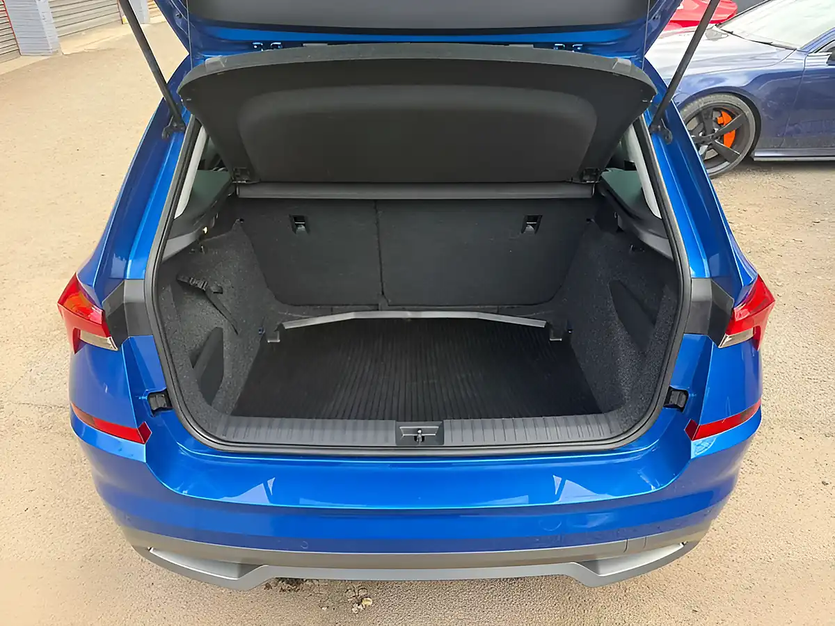 Used 2020 Skoda Kamiq Se L Blue - Interior and Exterior details 19