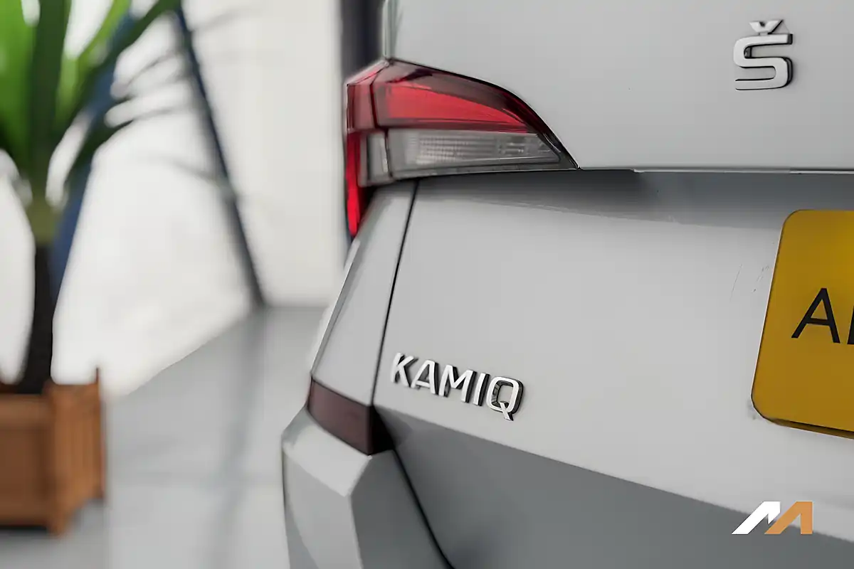 Used 2020 Skoda Kamiq Se Silver - Interior and Exterior details 13