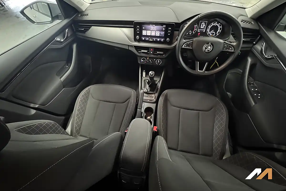 Used 2020 Skoda Kamiq Se Silver - Interior and Exterior details 15