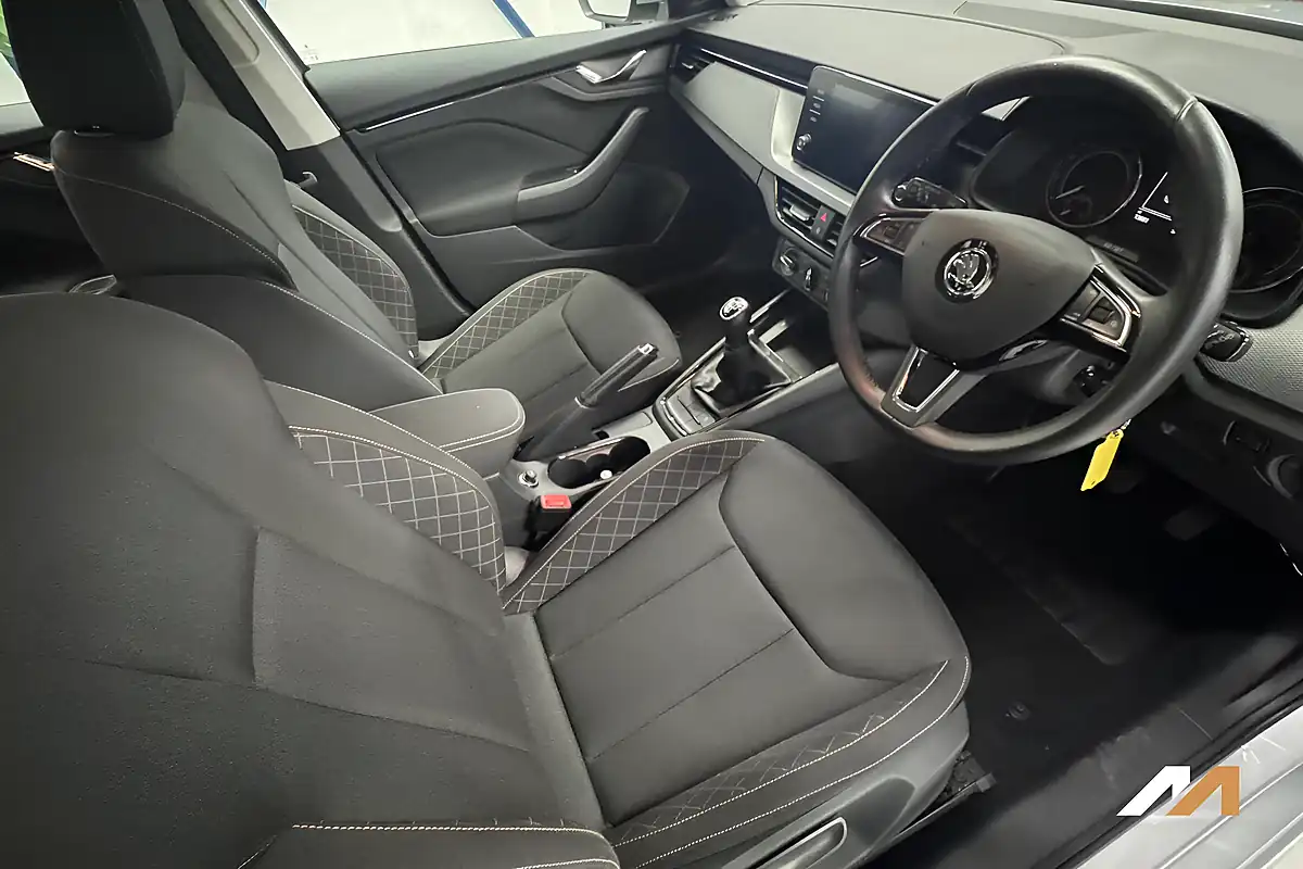 Used 2020 Skoda Kamiq Se Silver - Interior and Exterior details 17