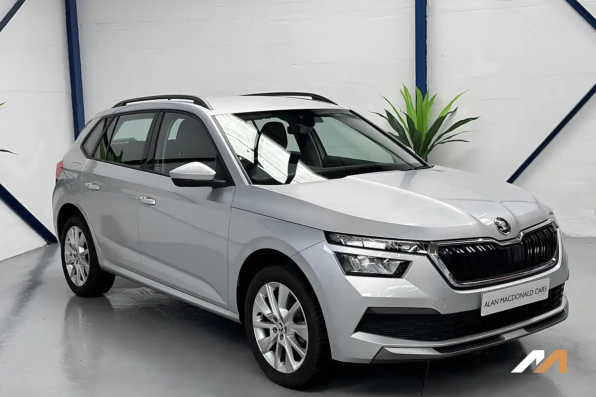 Used 2020 Skoda Kamiq Se Silver - Interior and Exterior details 6