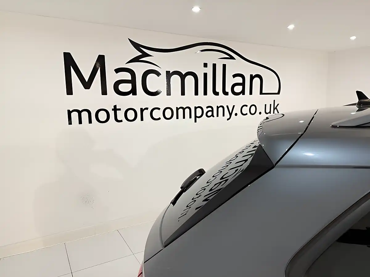 Used 2020 Skoda Karoq Se Drive Grey - Interior and Exterior details 11