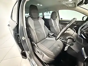 Used 2020 Skoda Karoq Se Drive Grey - Interior and Exterior details 15