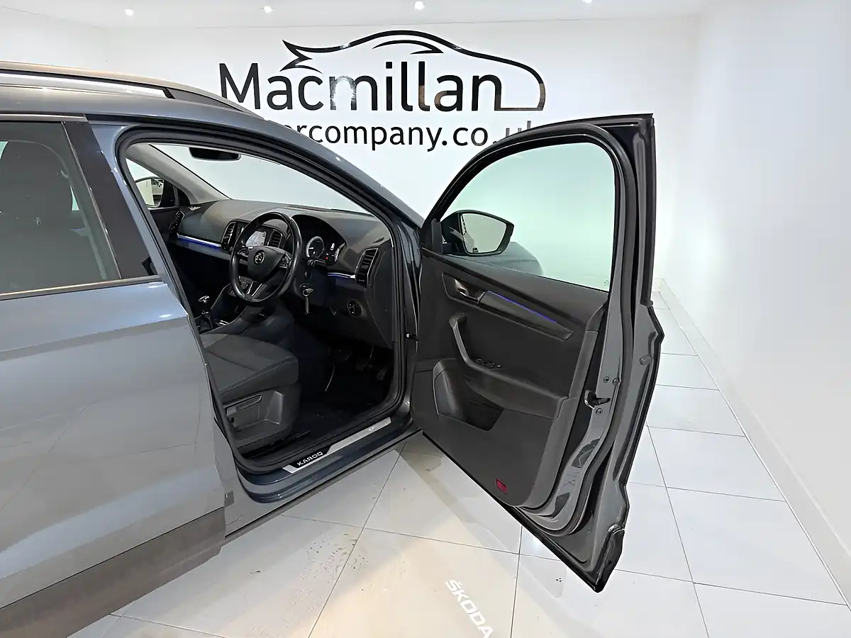 Used 2020 Skoda Karoq Se Drive Grey - Interior and Exterior details 20