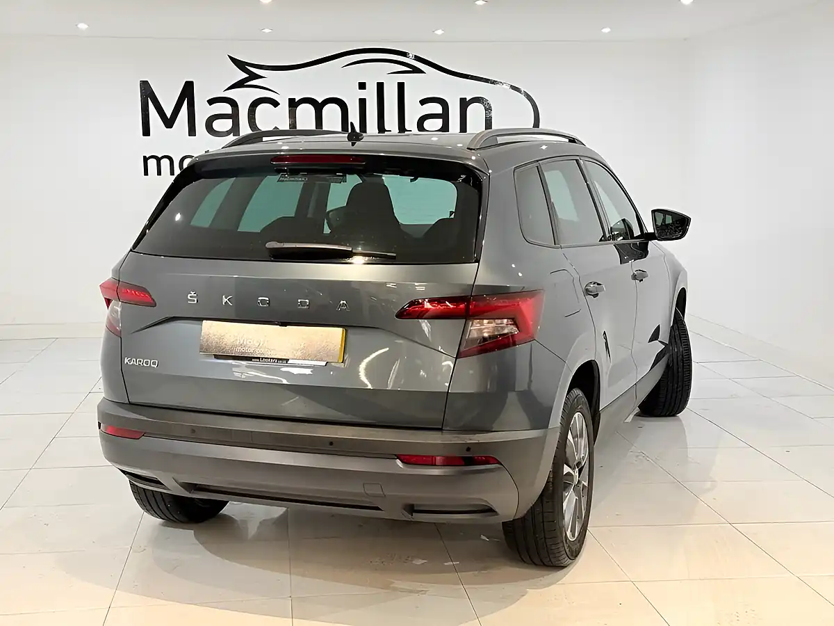 Used 2020 Skoda Karoq Se Drive Grey - Interior and Exterior details 8