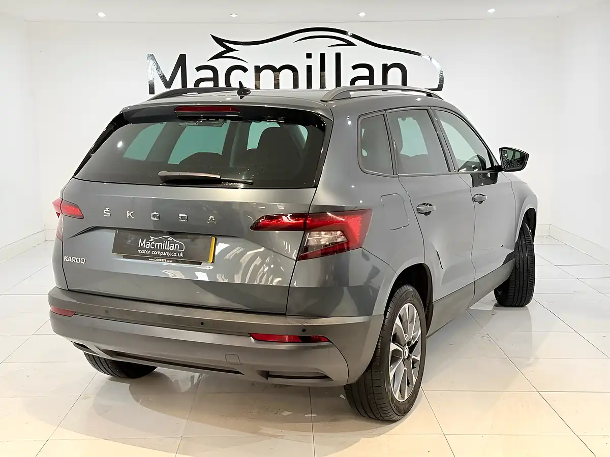 Used 2020 Skoda Karoq Se Drive Grey - Interior and Exterior details 9