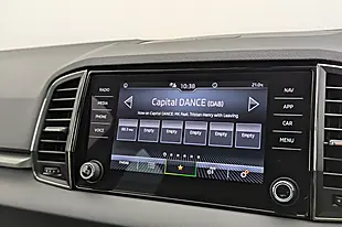 Used 2020 Skoda Karoq Se Grey - Interior and Exterior details 11