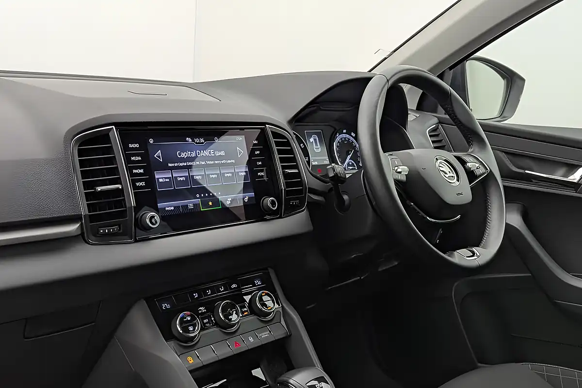 Used 2020 Skoda Karoq Se Grey - Interior and Exterior details 13