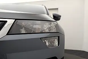 Used 2020 Skoda Karoq Se Grey - Interior and Exterior details 17