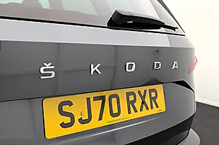 Used 2020 Skoda Karoq Se Grey - Interior and Exterior details 18