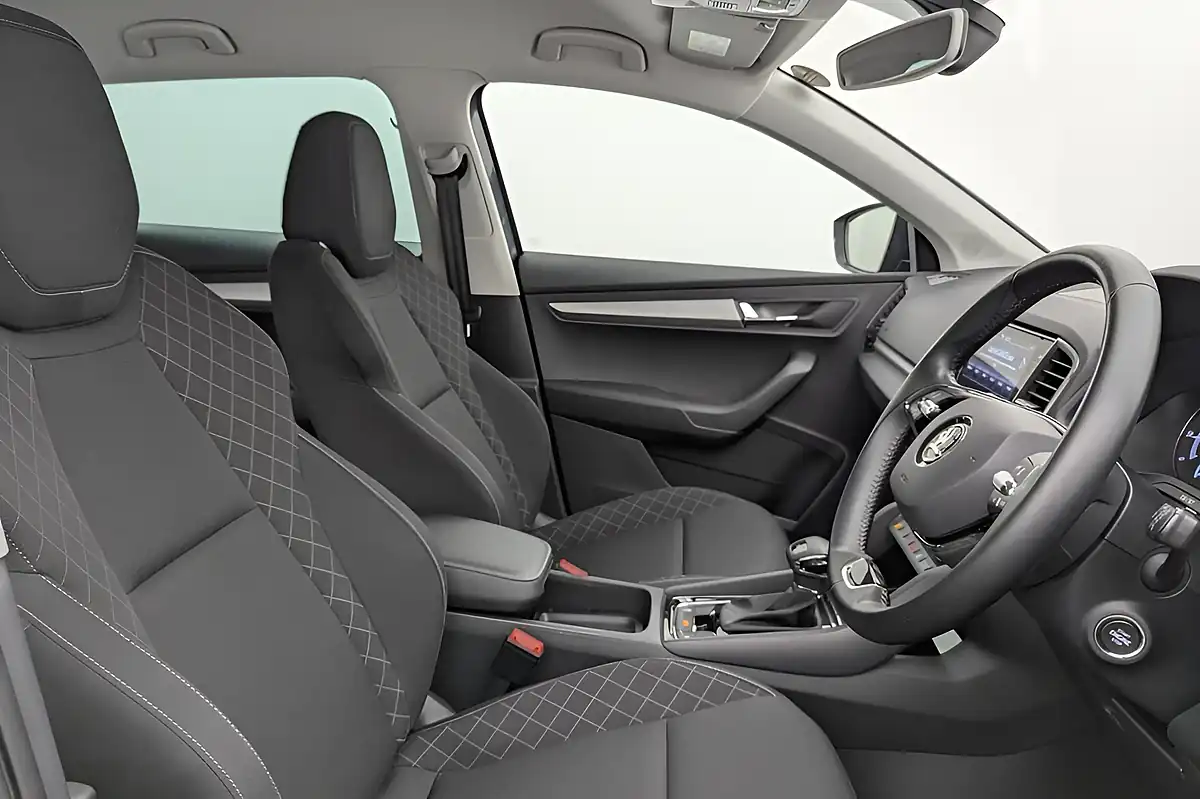 Used 2020 Skoda Karoq Se Grey - Interior and Exterior details 3