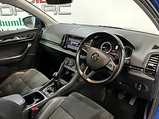 Used 2020 Skoda Karoq Se L Blue - Interior and Exterior details 14