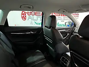 Used 2020 Skoda Karoq Se L Blue - Interior and Exterior details 17