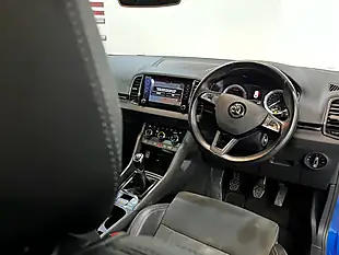 Used 2020 Skoda Karoq Se L Blue - Interior and Exterior details 18