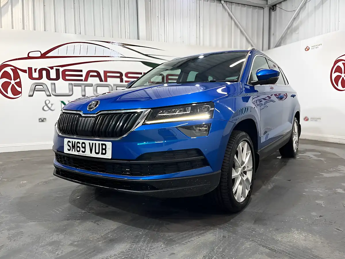 Used 2020 Skoda Karoq Se L Blue - Interior and Exterior details 4