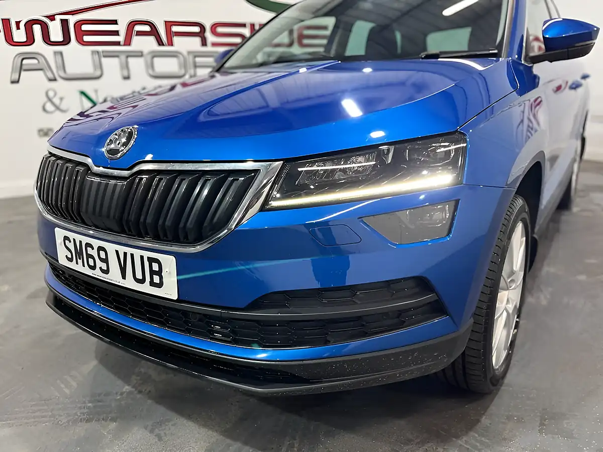 Used 2020 Skoda Karoq Se L Blue - Interior and Exterior details 5