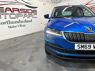 Used 2020 Skoda Karoq Se L Blue - Interior and Exterior details 7