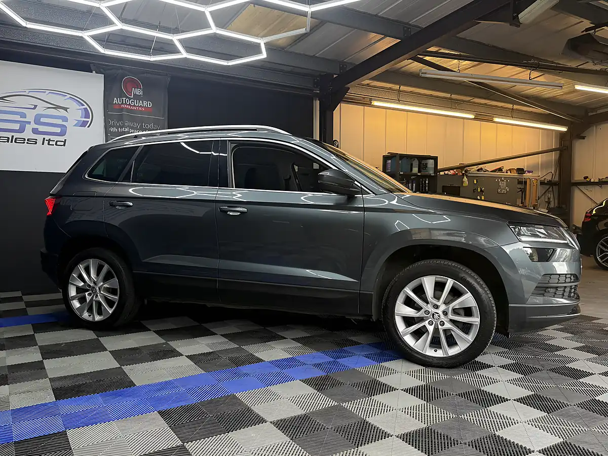 Used 2020 Skoda Karoq Se L Grey - Interior and Exterior details 10