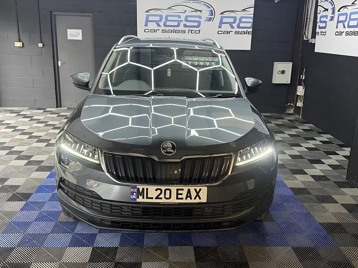 Used 2020 Skoda Karoq Se L Grey - Interior and Exterior details 3