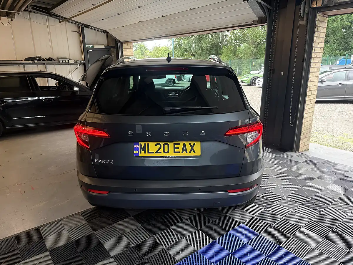 Used 2020 Skoda Karoq Se L Grey - Interior and Exterior details 7