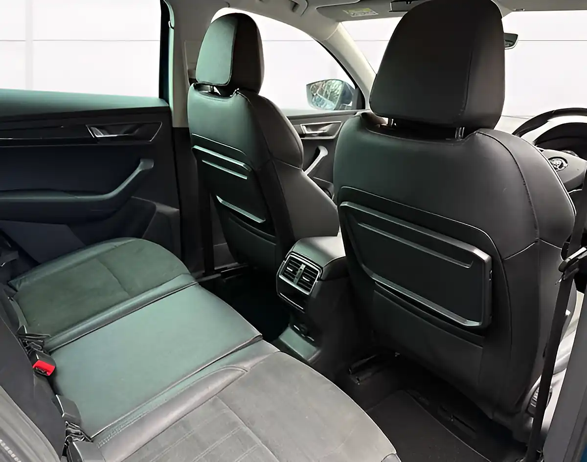 Used 2020 Skoda Karoq Se L - Interior and Exterior details 6