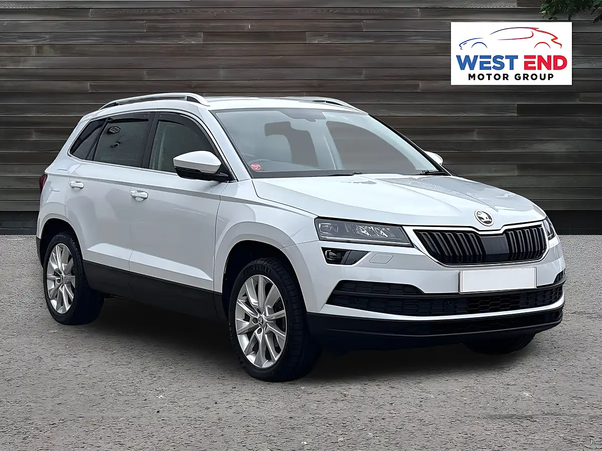 Used 2020 Skoda Karoq Se L White - Front View