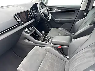 Used 2020 Skoda Karoq Se L White - Interior and Exterior details 11