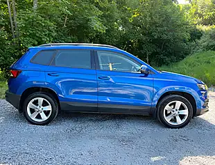 Used 2020 Skoda Karoq Se Race Blue - Interior and Exterior details 2