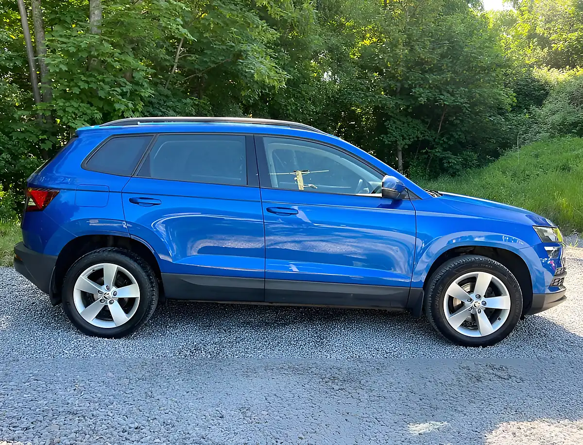 Used 2020 Skoda Karoq Se Race Blue - Interior and Exterior details 2