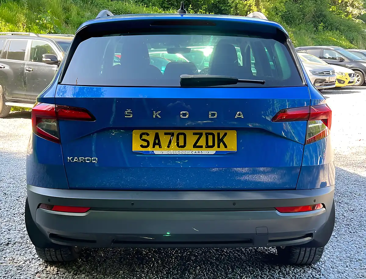 Used 2020 Skoda Karoq Se Race Blue - Interior and Exterior details 4