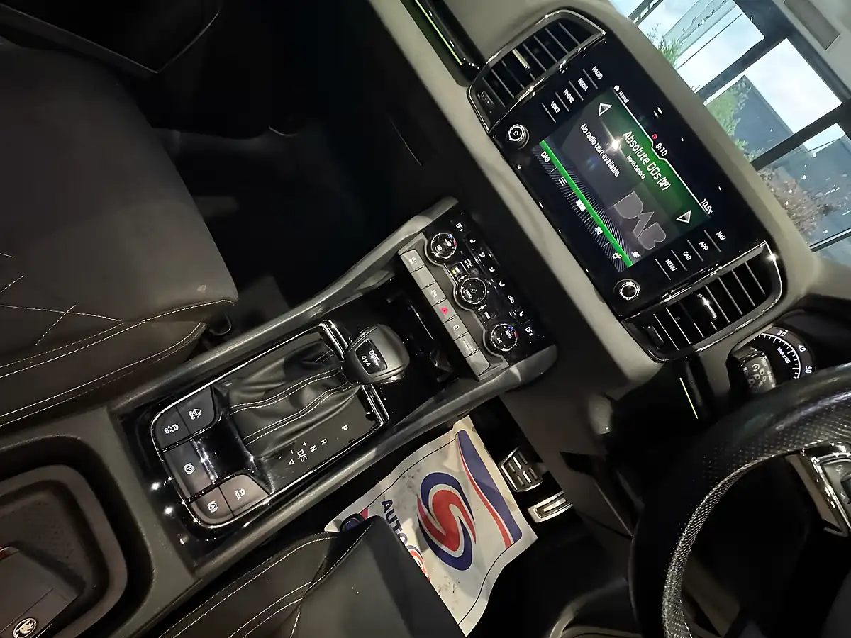 Used 2020 Skoda Karoq Sportline Black - Interior and Exterior details 10