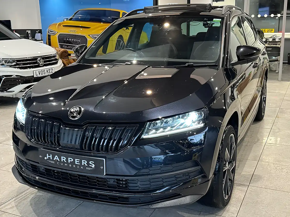 Used 2020 Skoda Karoq Sportline Black - Interior and Exterior details 18