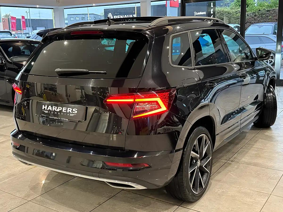 Used 2020 Skoda Karoq Sportline Black - Interior and Exterior details 2