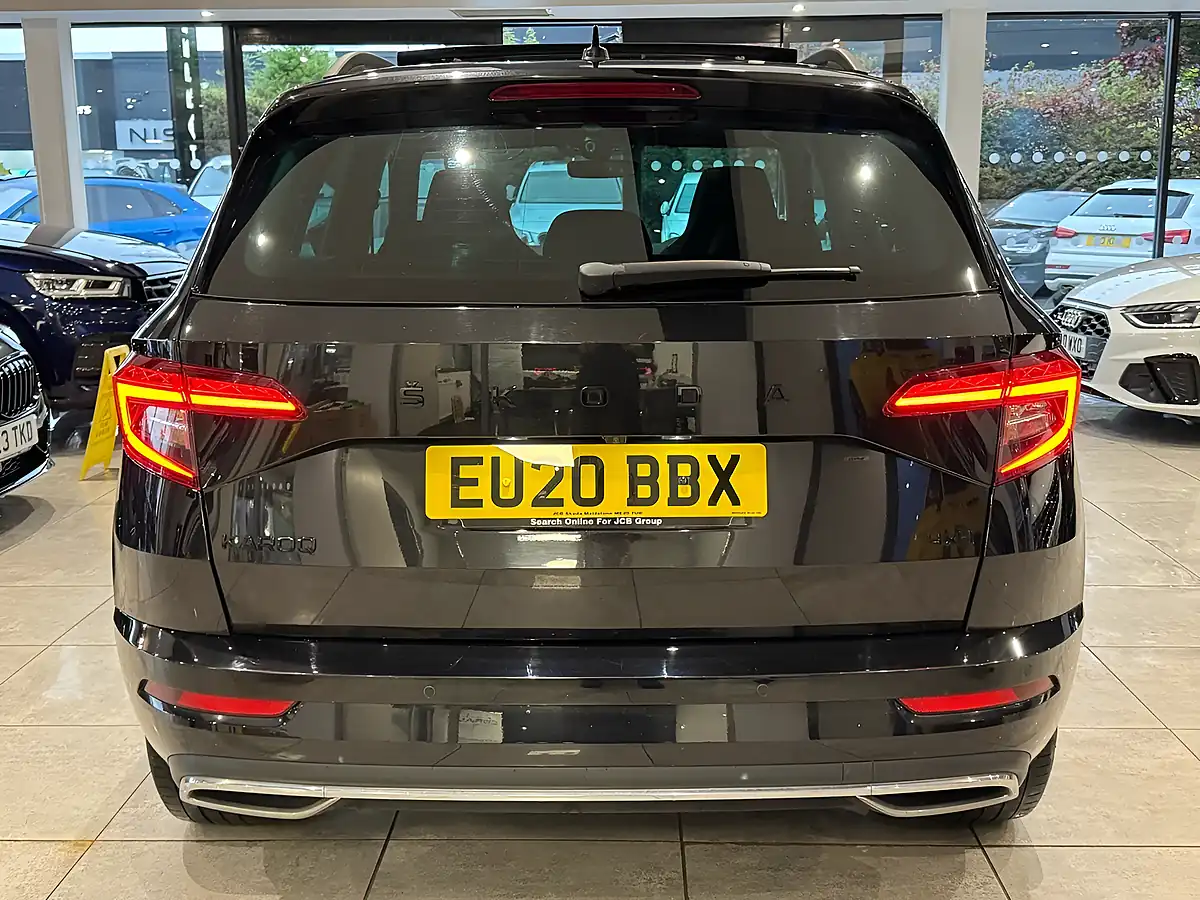 Used 2020 Skoda Karoq Sportline Black - Interior and Exterior details 5
